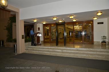 04 Hotel_Clarks_Shiraz,_Agra_DSC5524_d_H600